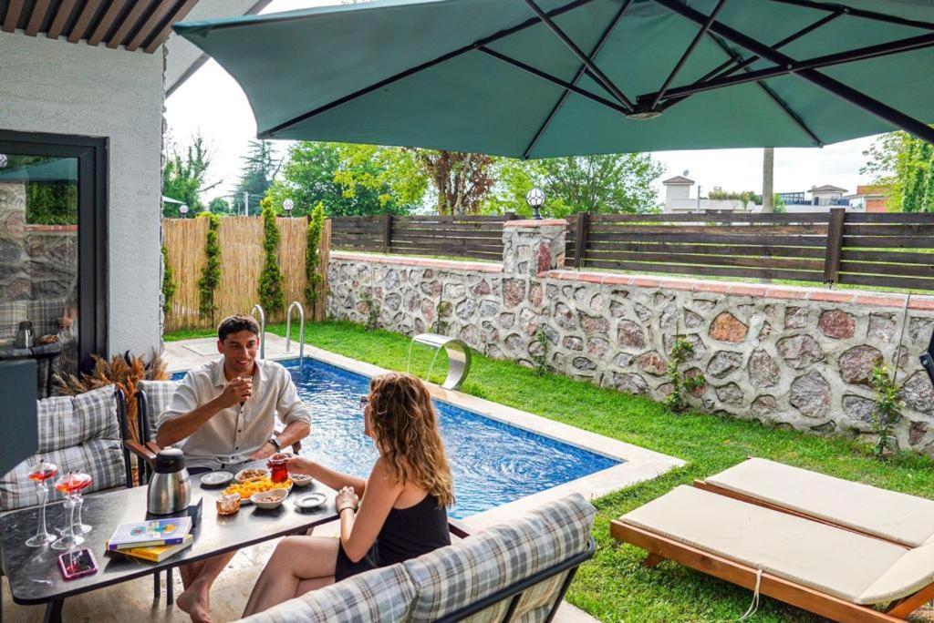 Vital Home Sapanca Isitmali Havuzlu Villa&Bungalov Buitenkant foto