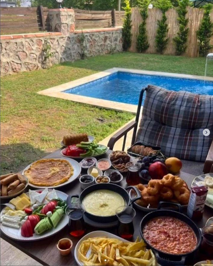 Vital Home Sapanca Isitmali Havuzlu Villa&Bungalov Buitenkant foto