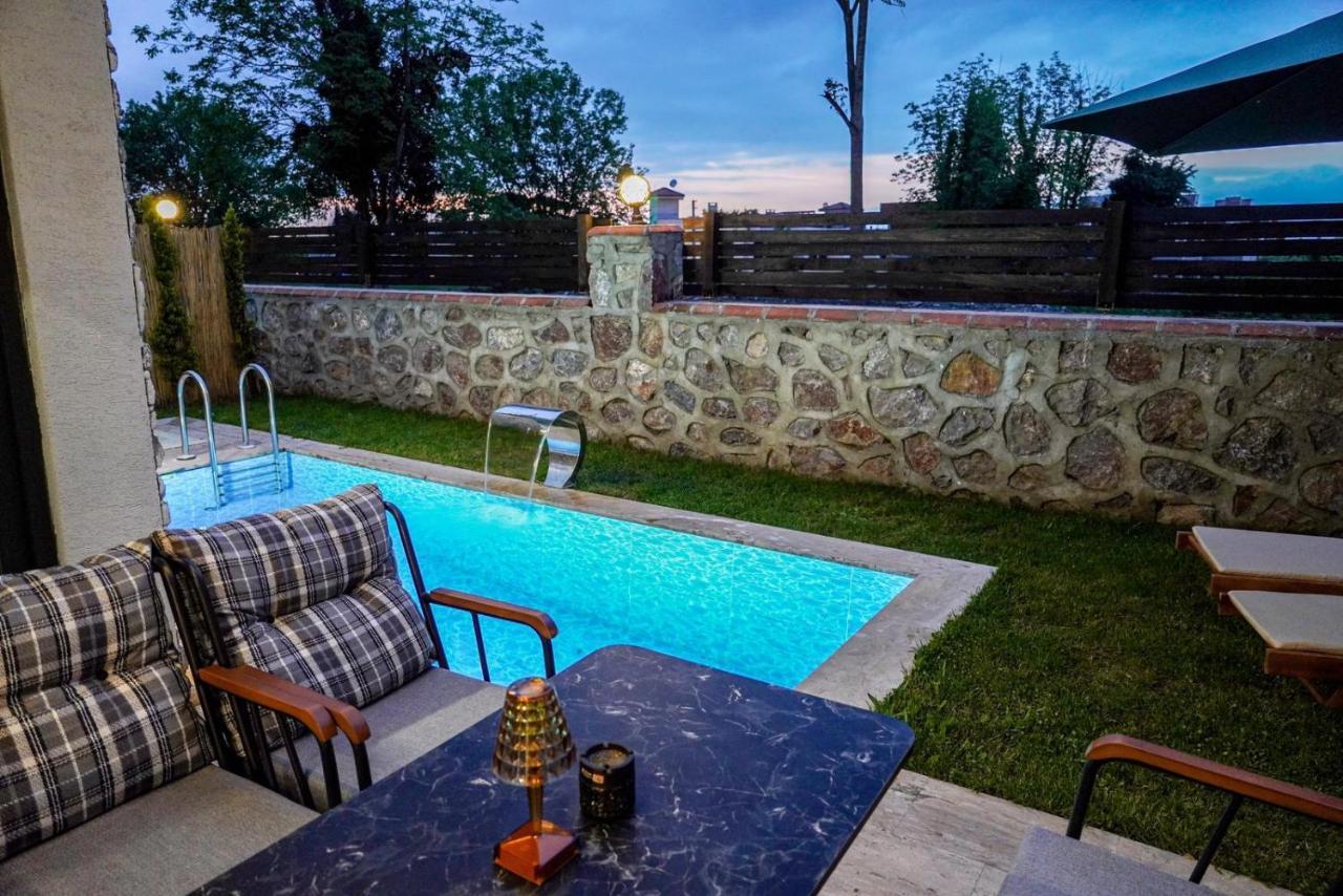 Vital Home Sapanca Isitmali Havuzlu Villa&Bungalov Buitenkant foto