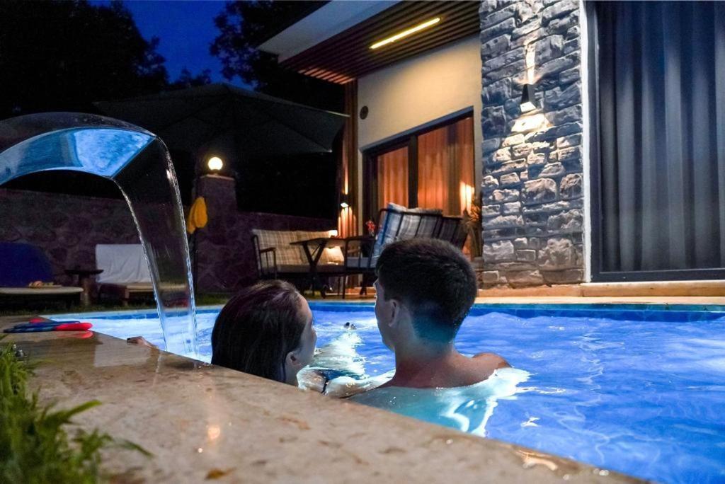 Vital Home Sapanca Isitmali Havuzlu Villa&Bungalov Buitenkant foto
